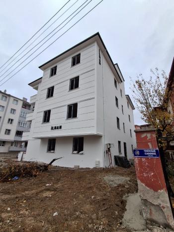 GÜVENAY - ÇORUM MEHMET AKİF ERSOY  İLKOKULU YAKINI 3+1 SATILIK DAİRE