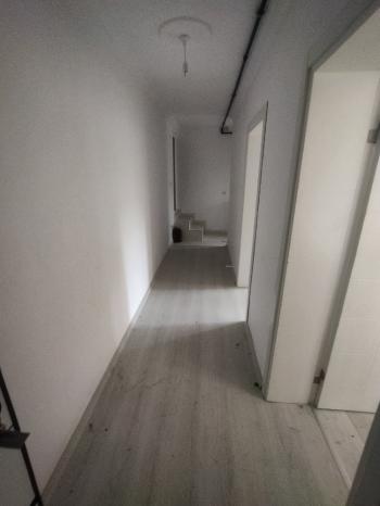 GÜVENAY - ÇORUM ATA CAD.  MEVLANA CAMİİ YANI 1+1 SATILIK DAİRE 