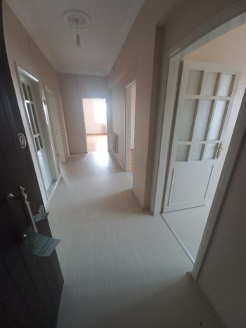 GÜVENAY – ÇORUM BAHÇELİEVLER İLKOKULU CİVARINDA – 3+1 SATILIK DAİRE