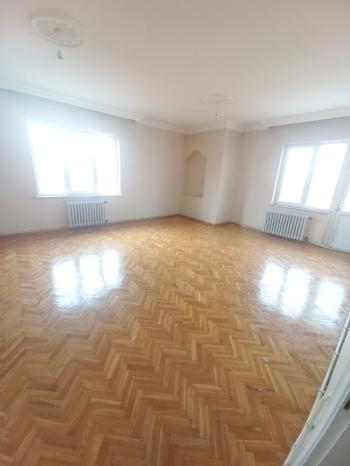 GÜVENAY – ÇORUM BAHÇELİEVLER İLKOKULU CİVARINDA – 3+1 SATILIK DAİRE