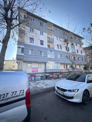 GÜVENAY - ÇORUM BUHARAEVLER ÖZEL HASTANE KARŞISI SATILIK 3+1 DAİRE 