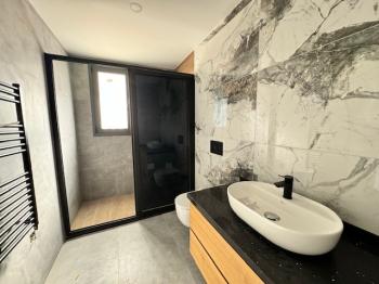 Girne Çatalköy'de Özel Yüzme Havuzu 4+1, Lüks, Modern Satılık Villalar
