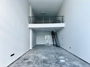 Kıbrıs Girne Merkez Karakum Bölgesinde Kiralık Sendeli 100 M2 Dükkan