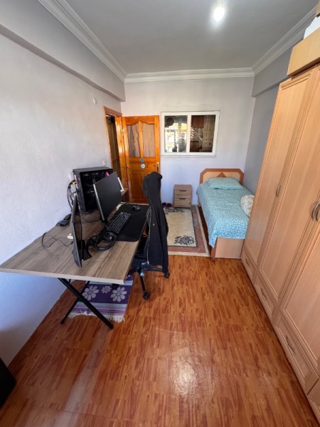 Yeşilpınar'da İsfanbul Avm'ye Yakın 3+1 Arakat Satılık Daire