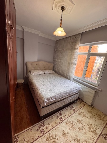 Yeşilpınar'da İsfanbul Avm'ye Yakın 3+1 Arakat Satılık Daire