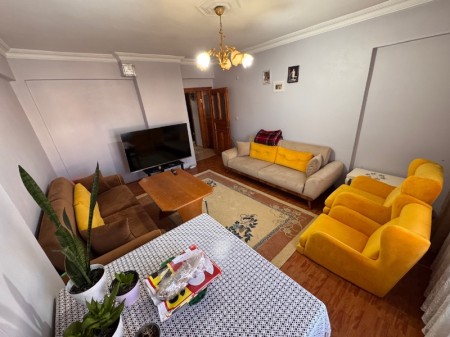Yeşilpınar'da İsfanbul Avm'ye Yakın 3+1 Arakat Satılık Daire