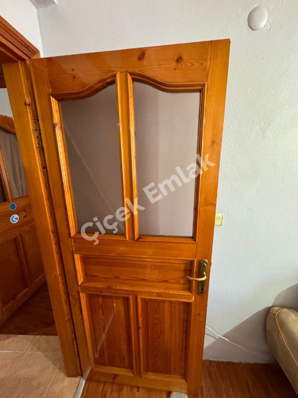 Yeşilpınar'da İsfanbul Avm'ye Yakın 3+1 Arakat Satılık Daire