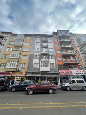 AFYON ÜÇOK EMLAKTAN AMBARYOLU CADDESİNDE SATILIK 3+1 DAİRE