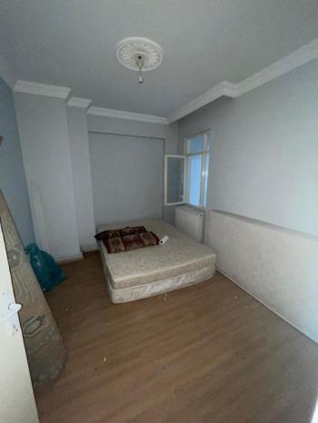 AFYON ÜÇOK EMLAKTAN AMBARYOLU CADDESİNDE SATILIK 3+1 DAİRE