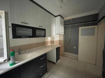 AFYON ÜÇOK EMLAKTAN AMBARYOLU CADDESİNDE SATILIK 3+1 DAİRE