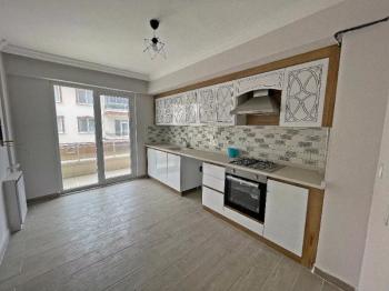 AFYON ÜÇOK EMLAKTAN FATİH MAH DA SATILIK 3+1 SIFIR DAİRE