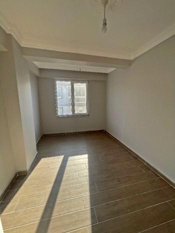 AFYON ÜÇOK EMLAKTAN MAREŞAL MAH. SATILIK SIFIR AYARINDA 2+1 DAİRE