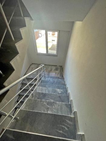 AFYON ÜÇOK EMLAKTAN MAREŞAL MAH. SATILIK SIFIR AYARINDA 2+1 DAİRE