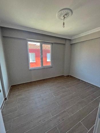AFYON ÜÇOK EMLAKTAN MAREŞAL MAH. SATILIK SIFIR AYARINDA 2+1 DAİRE