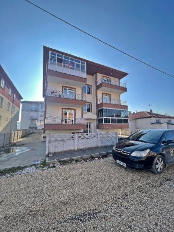 AFYON ÜÇOK EMLAKTAN MAREŞAL MAH. SATILIK SIFIR AYARINDA 2+1 DAİRE