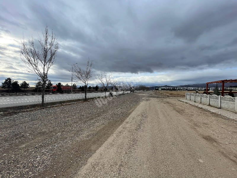 AFYON ÜÇOK EMLAKTAN FATİH MAH DA SATILIK 3+1 SIFIR DAİRE