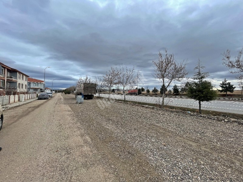 AFYON ÜÇOK EMLAKTAN FATİH MAH DA SATILIK 3+1 SIFIR DAİRE