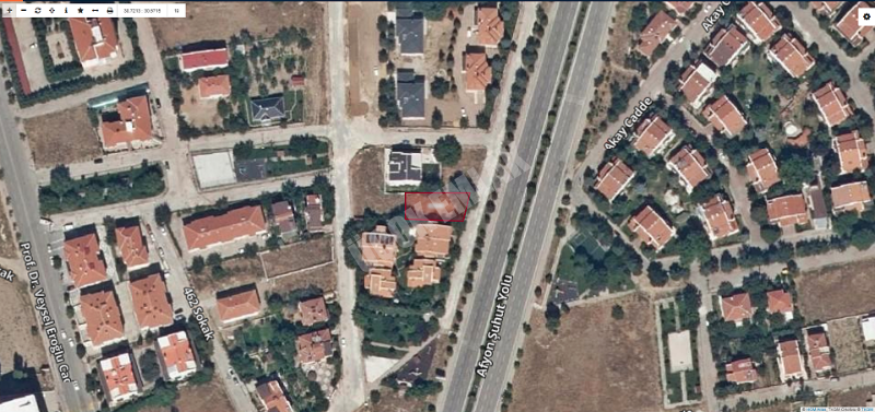 AFYON ÜÇOK EMLAKTAN ALİ İHSANPAŞA MAH. SATILIK ANA YOLA CEPHELİ 427M² ARSA