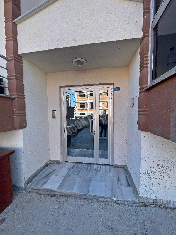 AFYON ÜÇOK EMLAKTAN MAREŞAL MAH. SATILIK SIFIR AYARINDA 2+1 DAİRE
