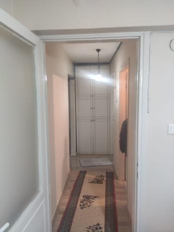 Antre Emlk'tan Kiralık Bozyaka Hastanesi Poliklinik Karşısı Cadde Üstü  Doğalgazlı 3+1 5. Kat Daire