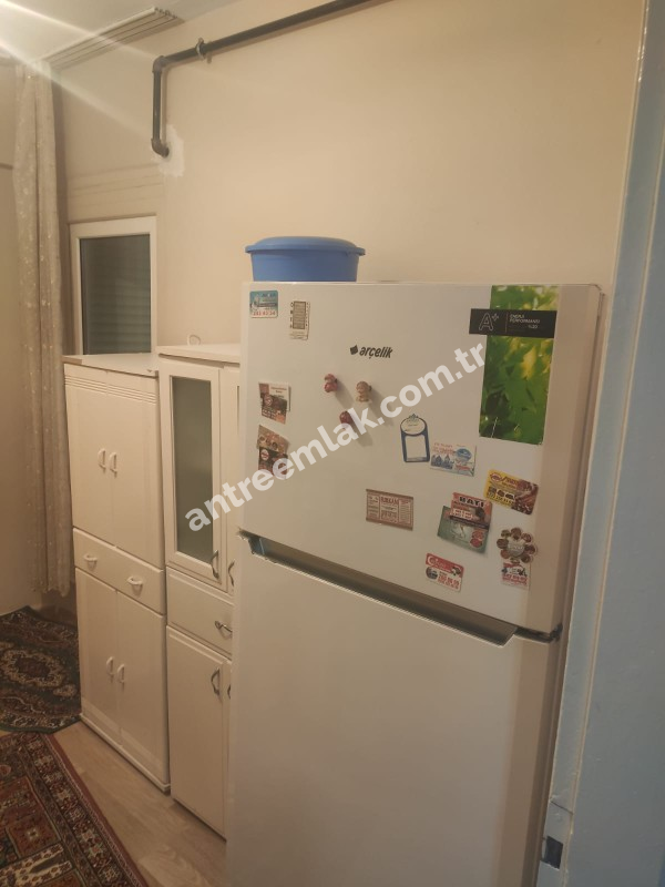 Antre Emlk'tan Kiralık Bozyaka Hastanesi Poliklinik Karşısı Cadde Üstü  Doğalgazlı 3+1 5. Kat Daire