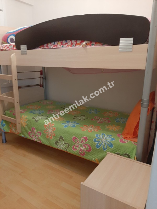 Antre Emlak'tan Eşyalı Kiralık Seaside Rezidans Gümüldür'de 2+1, Bahçeli Havuzlu  Giriş Kat Daire