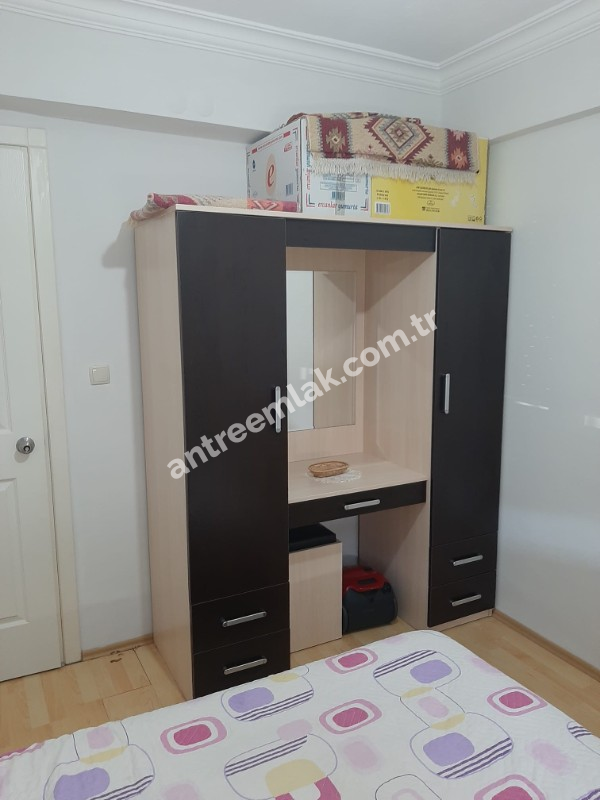 Antre Emlak'tan Eşyalı Kiralık Seaside Rezidans Gümüldür'de 2+1, Bahçeli Havuzlu  Giriş Kat Daire