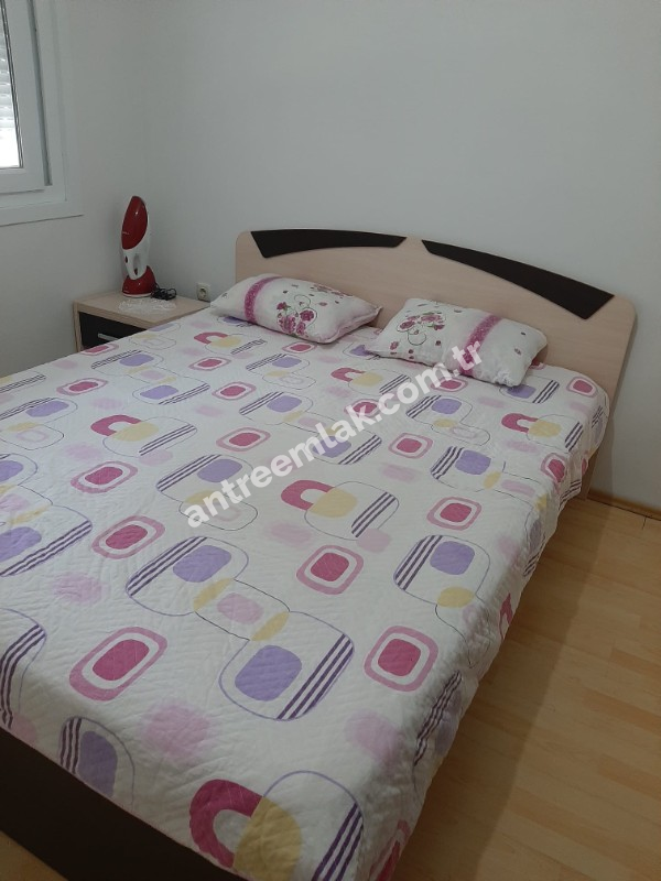 Antre Emlak'tan Eşyalı Kiralık Seaside Rezidans Gümüldür'de 2+1, Bahçeli Havuzlu  Giriş Kat Daire