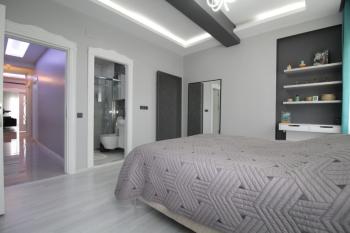 ASLAN'DAN HAVUZLU SİTE İÇİ, SIFIR AYARINDA 4+1 LÜKS DAİRE