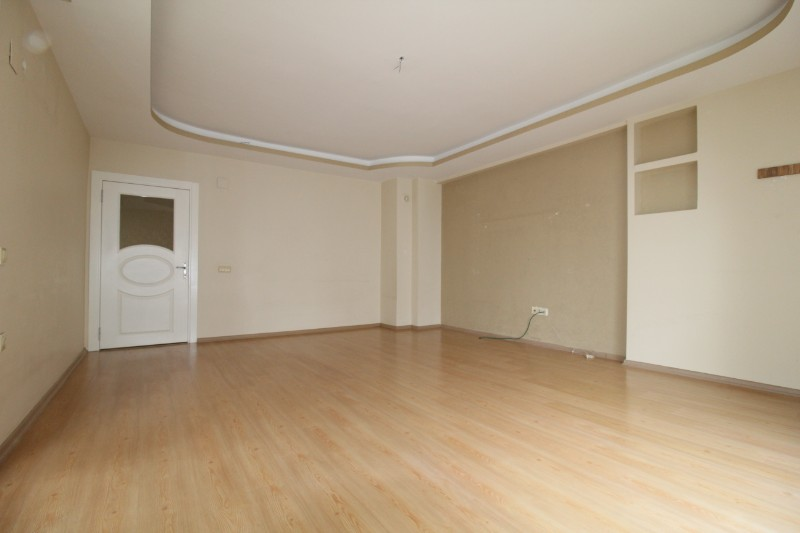 ASLAN'DAN SOLİ CENTER CİVARI, GENİŞ METRAJLI, CAZİP 3+1