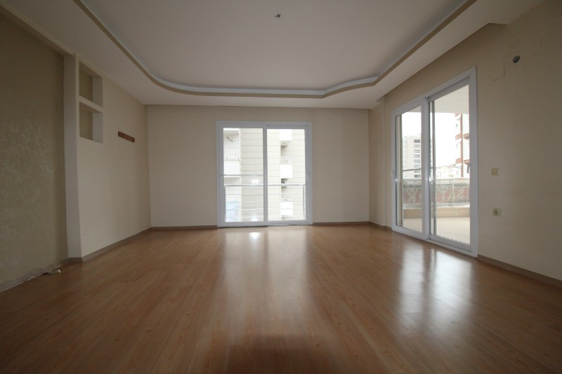 ASLAN'DAN SOLİ CENTER CİVARI, GENİŞ METRAJLI, CAZİP 3+1