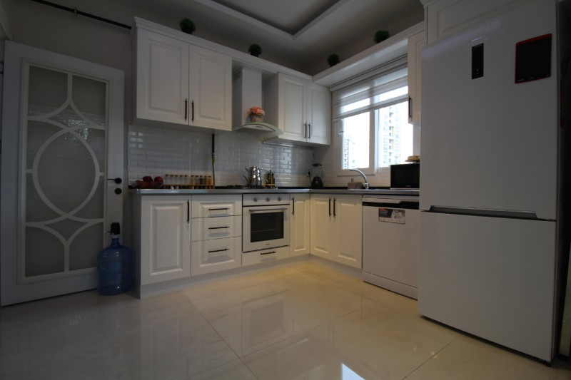 ASLAN'DAN HAVUZLU SİTE İÇİ, SIFIR AYARINDA 4+1 LÜKS DAİRE