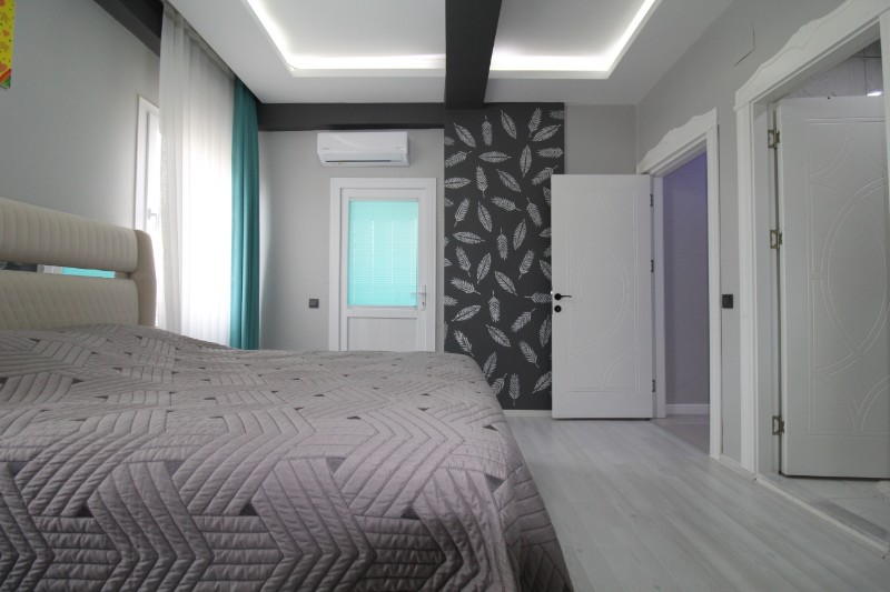 ASLAN'DAN HAVUZLU SİTE İÇİ, SIFIR AYARINDA 4+1 LÜKS DAİRE