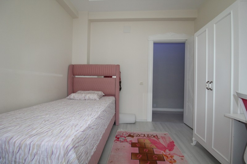 ASLAN'DAN HAVUZLU SİTE İÇİ, SIFIR AYARINDA 4+1 LÜKS DAİRE