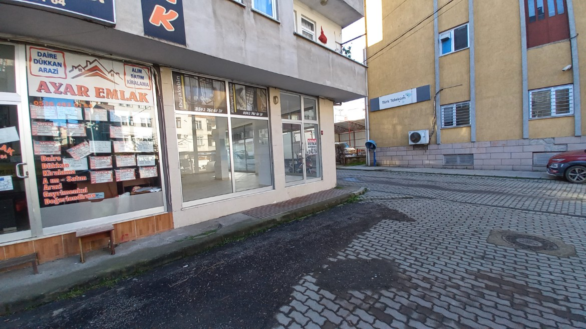 BEŞİKDÜZÜ MERKEZDE KİRALIK 63 M2 DÜKKAN