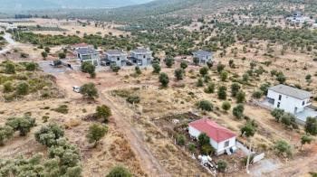 Didim  zümrüttepe de satılık köşebaşı 485m2 villa arsası 