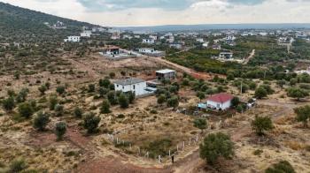 Didim  zümrüttepe de satılık köşebaşı 485m2 villa arsası 