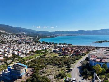 didim akbükte satılık emsalsiz  deniz manzarlı  köşe arsa