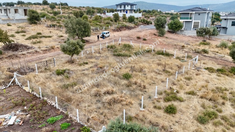Didim  zümrüttepe de satılık köşebaşı 485m2 villa arsası 