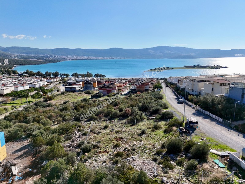 didim akbükte satılık emsalsiz  deniz manzarlı  köşe arsa