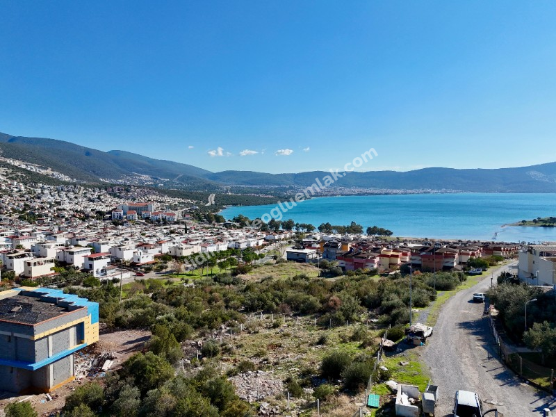 didim akbükte satılık emsalsiz  deniz manzarlı  köşe arsa