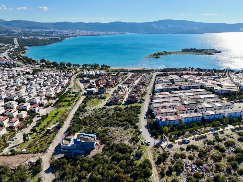 didim akbükte satılık emsalsiz  deniz manzarlı  köşe arsa
