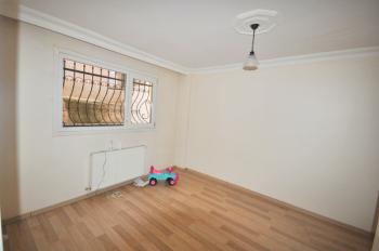 Müstakil Bahçeli 2+1 90m2 Genç Binada Giriş Kat Masrafsız Daire