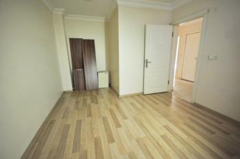 Müstakil Bahçeli 2+1 90m2 Genç Binada Giriş Kat Masrafsız Daire