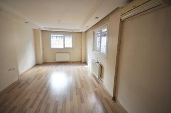 Müstakil Bahçeli 2+1 90m2 Genç Binada Giriş Kat Masrafsız Daire