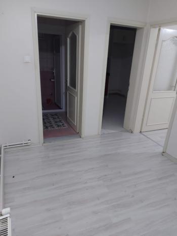 Boyalı laminat cift balkon teraslı 