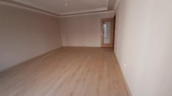 Esenyurt Devlet Hastanesine Yakın 2+1 Ayrı Mutfak Balkonlu Daire