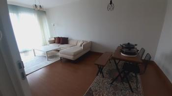 Göl Panorama Sitesinde Balkonlu Gömme Dolaplı Satılık 2+1