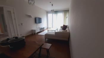 Göl Panorama Sitesinde Balkonlu Gömme Dolaplı Satılık 2+1