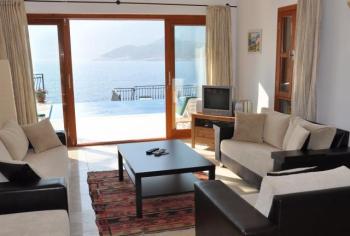 ANTALYA KAŞ DA KİRALIK HAVUZLU LUX VİLLA